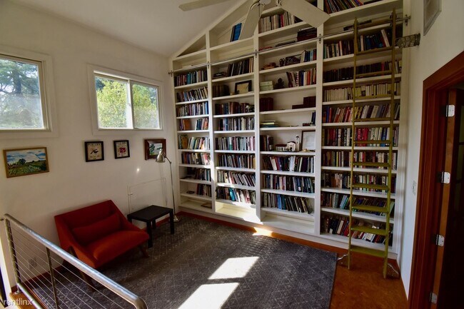 Foto del edificio - 3 br, 3 bath House - 2223 Butte Place