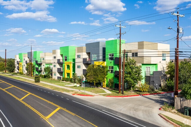 Building Photo - Green Spring Apartments