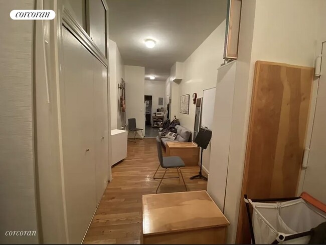 Building Photo - 309 W 47th St