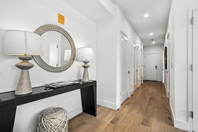 Foto del edificio - 402 Halstead Ave