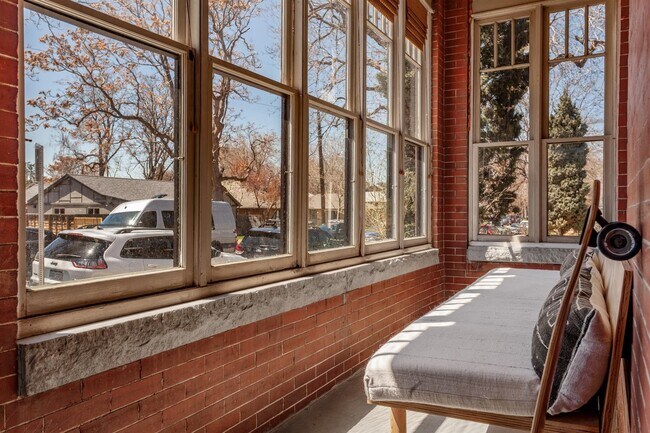 Building Photo - 3303 W 33rd Ave