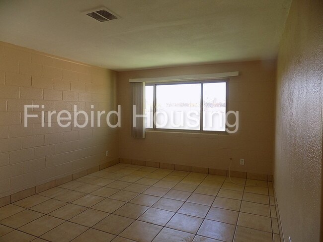 Foto del edificio - 4117 E Moreland St