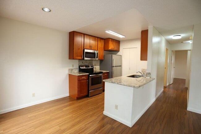 Building Photo - Waikele - 2/2/2 - $2,700 - Ho'omalu at Waikele