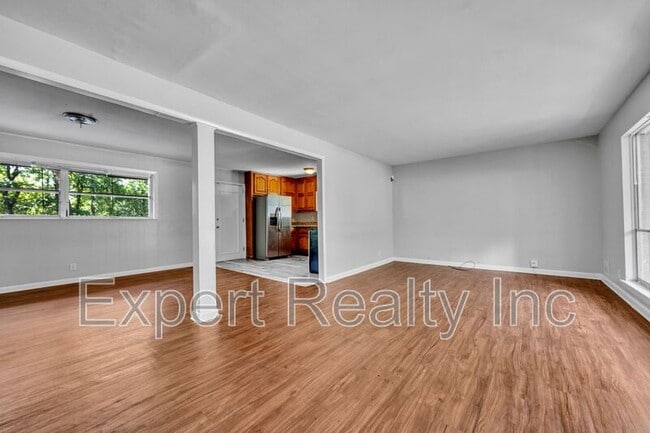 Foto del edificio - 2416 4th St NW