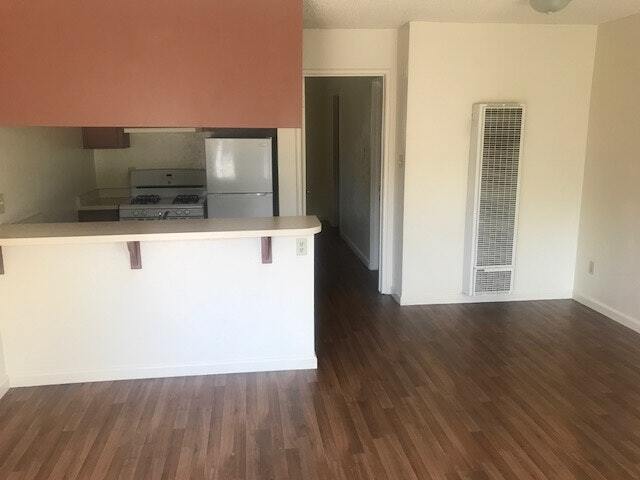 Foto del edificio - 611 North Edison Street, Unit 3