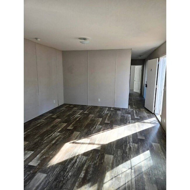 Building Photo - 1707 Tarte St