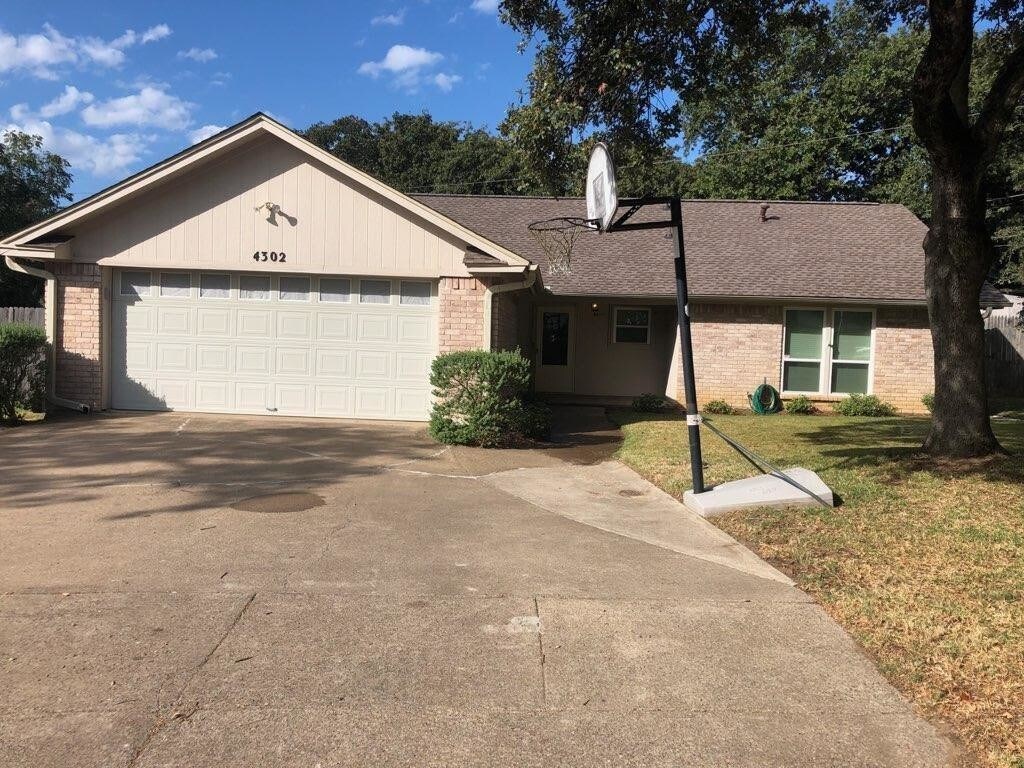 Primary Photo - 4302 Woodmeadow Ct
