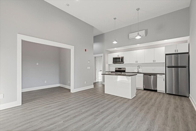 Building Photo - 47 Beekman Ave