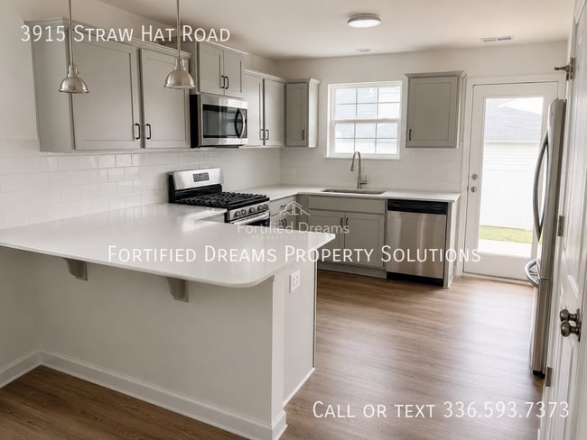 Building Photo - 3915 Straw Hat Rd