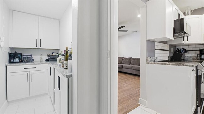 Foto del edificio - 1416 E Frierson Ave