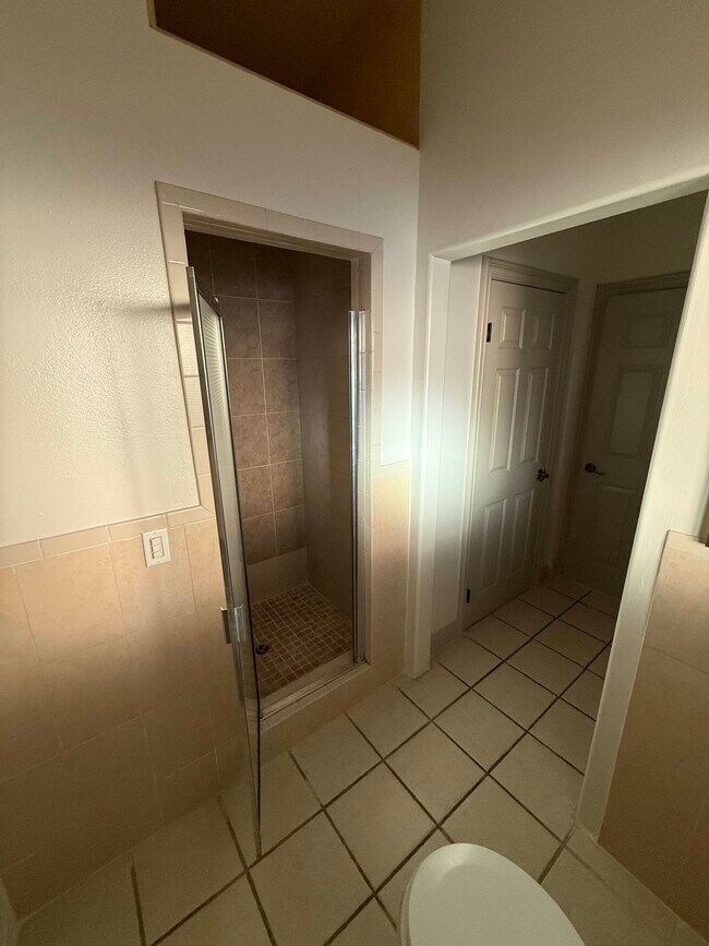 Foto del edificio - 1645 W 36th Pl