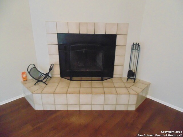Foto del edificio - 829 W Bitters Rd