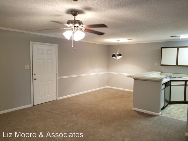 Building Photo - 2 br, 1.5 bath House - 109 Stratford Drive...