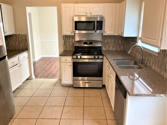 Foto del edificio - 1680 Callaway Loop