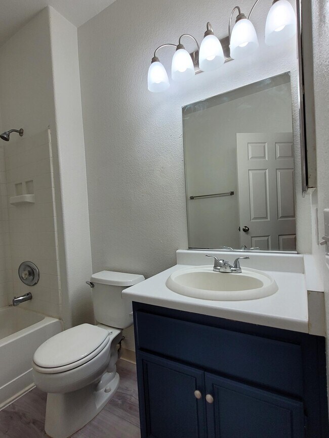 Foto del edificio - 3318 N Decatur Blvd