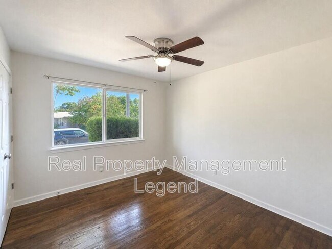 Foto del edificio - 700 Pine St