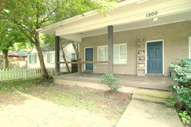 Foto del edificio - East Nashville 2 Bedroom Apartment!