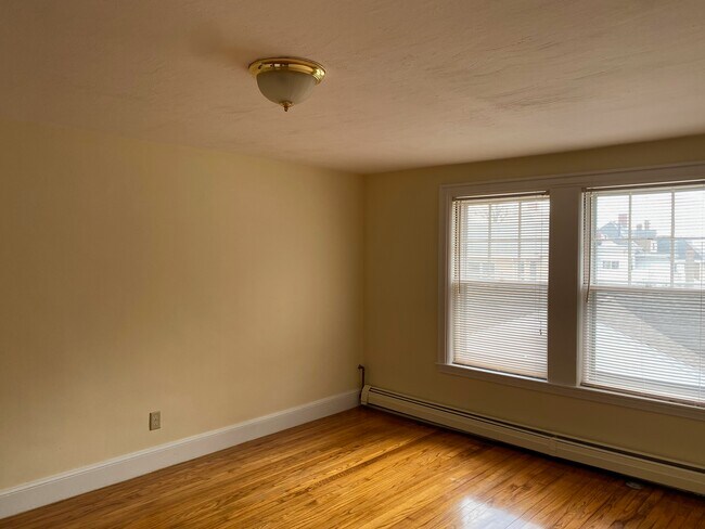 Foto del edificio - 464 Highland Ave