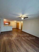 Building Photo - 2119 Southfork Dr