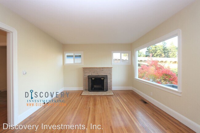 Building Photo - 3 br, 2 bath House - 415 Linda Ave.