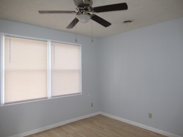 Foto del edificio - 2630 Forest View Rd
