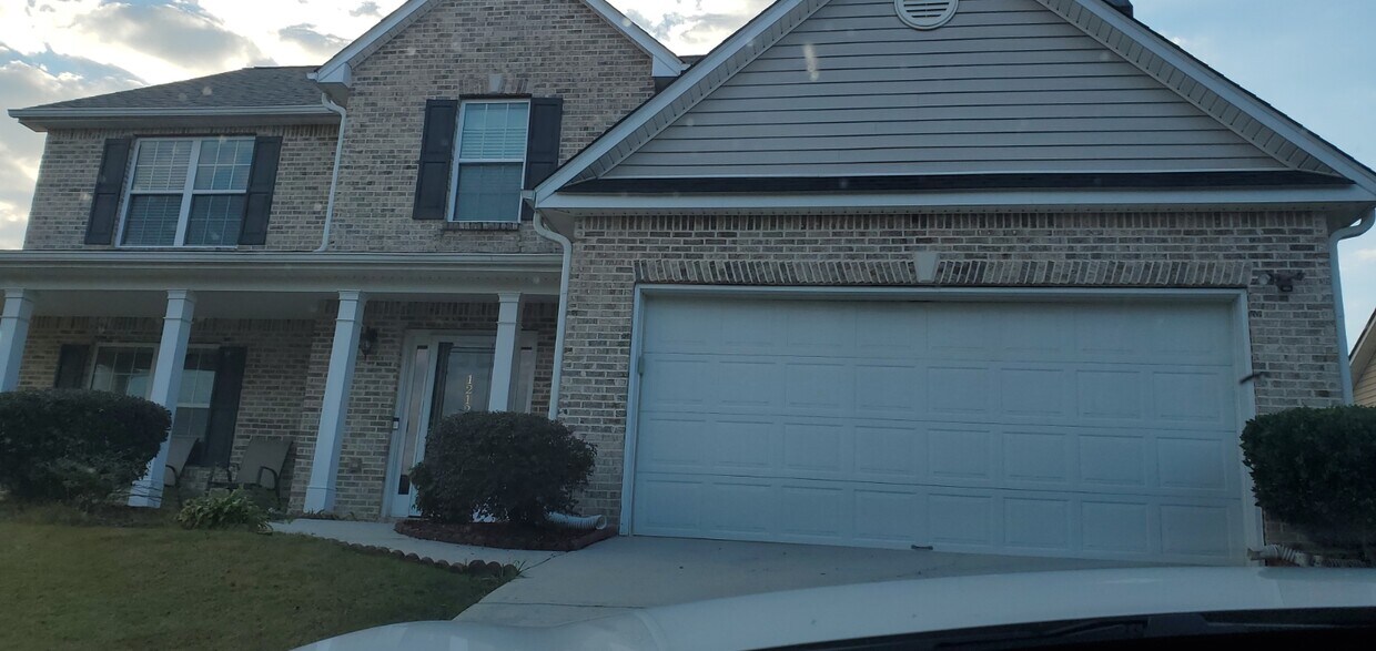 Primary Photo - 1212 River Rush Ln NE