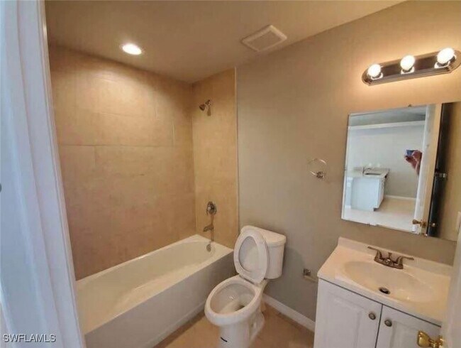 Foto del edificio - 3418 SW 17th Ave
