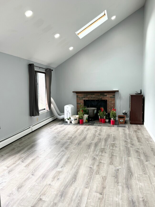 Foto del edificio - 12 Echo Ln