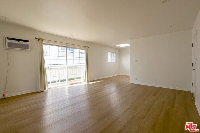 Foto del edificio - 1144 10th St