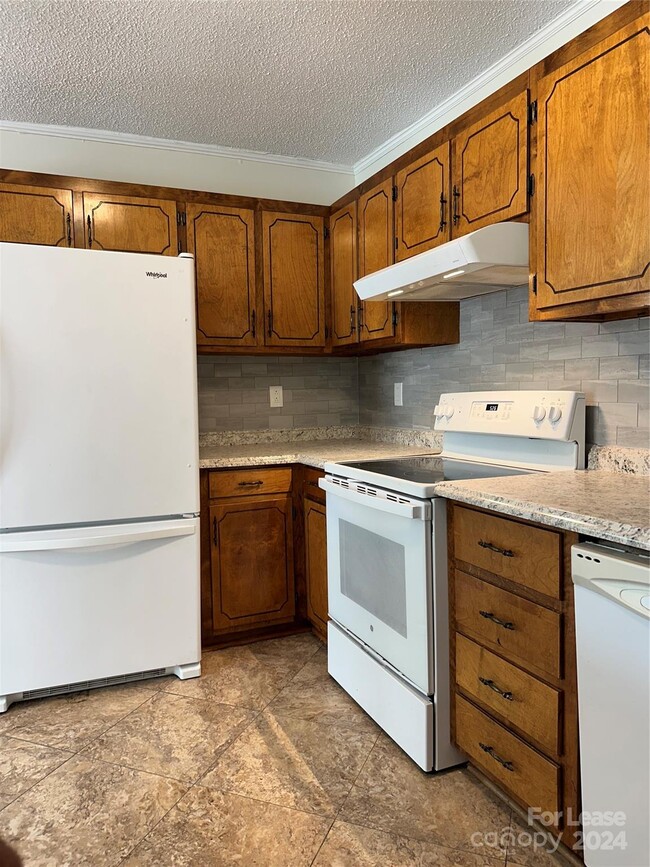 Building Photo - 3227 Archdale Dr