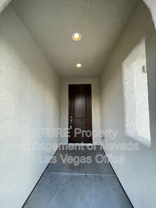Foto del edificio - 1205 Alford Creek Ct
