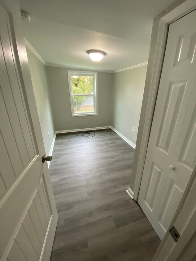 Foto principal - 5684 Dry Hollow Rd