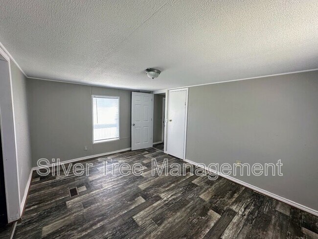 Foto del edificio - 266 Lark Meadow Dr