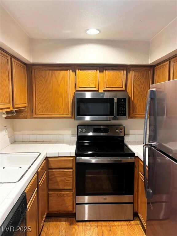 Foto del edificio - 2140 Pinetop Ln
