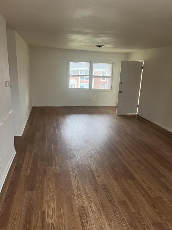 Building Photo - 105 N Russell St