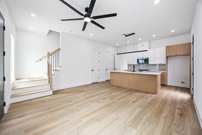 Foto del edificio - 4337 Clover St
