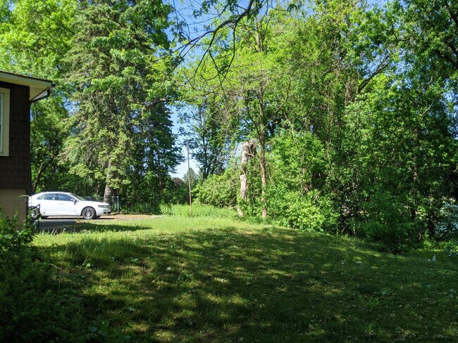 Foto del edificio - 106 Braintree St