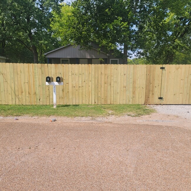 Foto del edificio - 915 Magnolia Dr NW