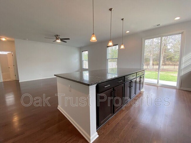 Building Photo - 148 Netherfield Dr