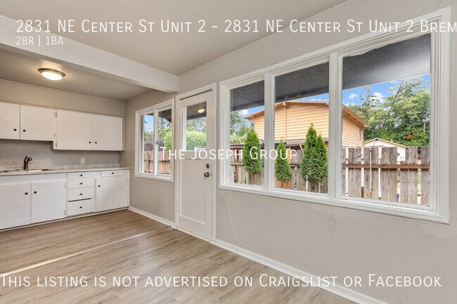 Foto del edificio - Amazingly located 2 bed/1 bath in Manette ...