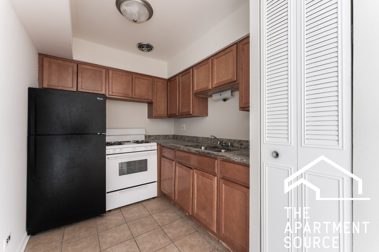 5917 N Kenmore Ave Unit 323, Chicago, IL 60660 Condo for Rent in