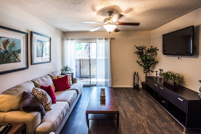 Inviting Living Room at Sandstone Apartments - Sandstone