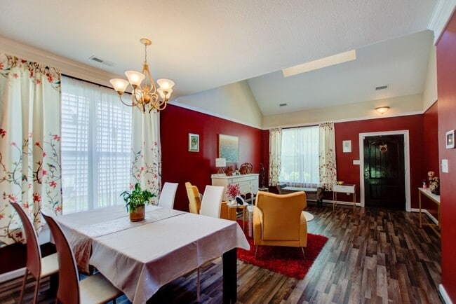 Foto del edificio - Like New 4 Bedroom, 2.5 Bath Home, Carrollton