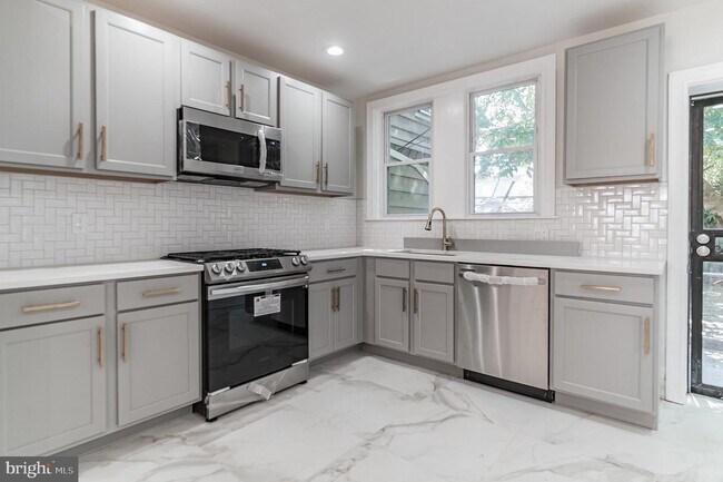 Foto del edificio - 1506 N 59th St
