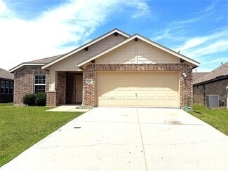 Building Photo - 5145 Royal Springs Dr