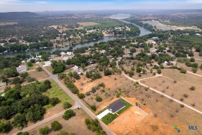 Foto del edificio - 223 Timberline Dr