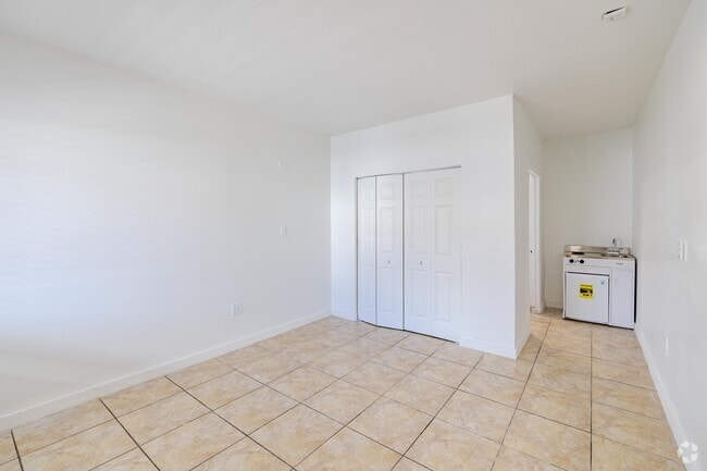 Estudio, 1BA - 250SF - Sala de estar/cocina - Chesapeake Studio Apartments