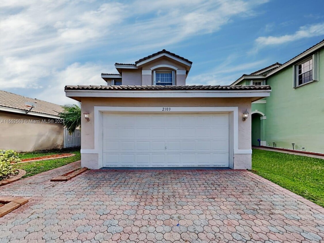 Foto principal - 2103 SW 149th Ave