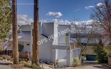 Building Photo - 8315 NE Juanita Dr
