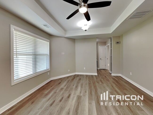 Building Photo - 1751 Miller Springs Dr